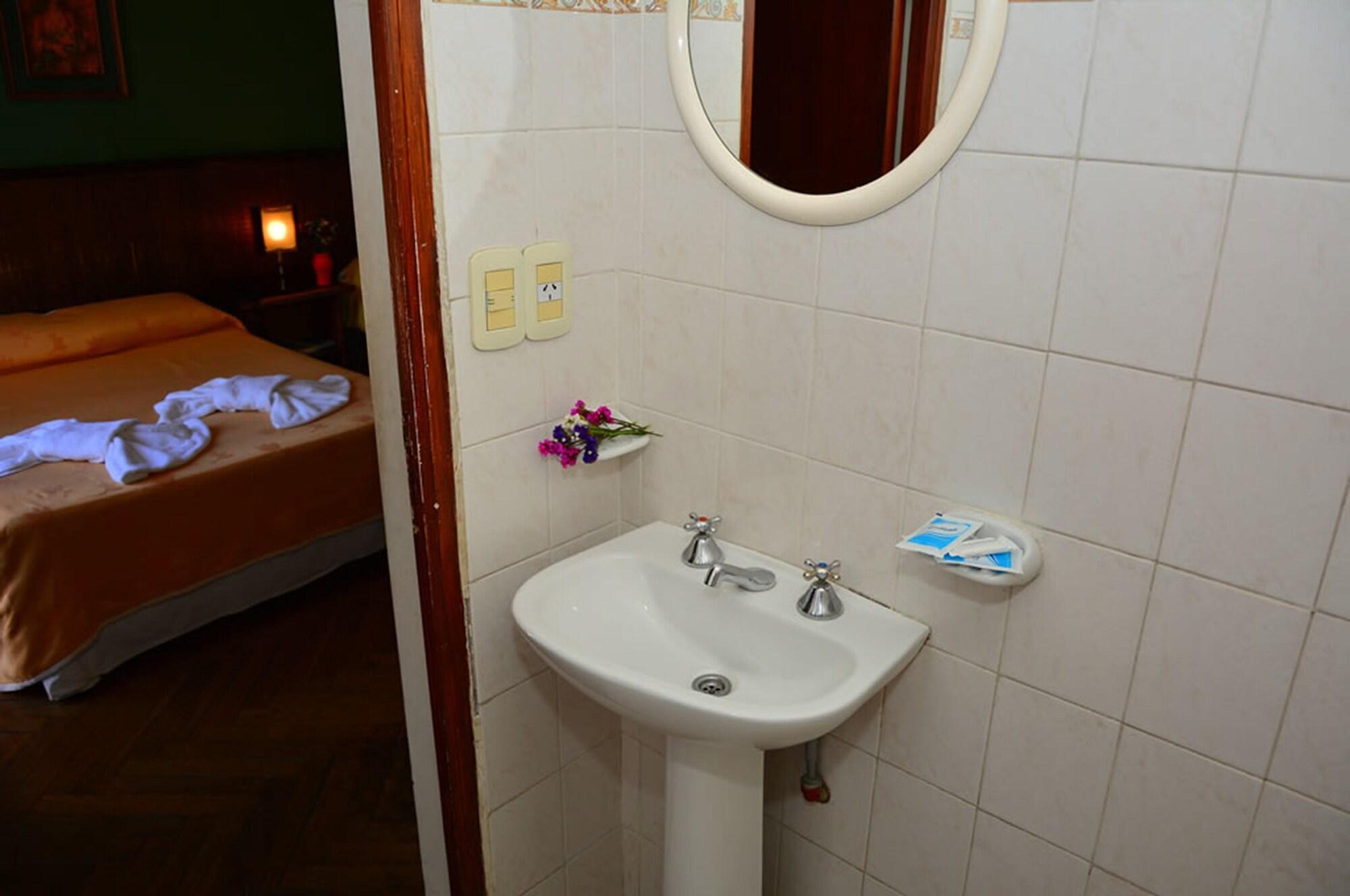 Hotel La Giralda Salta